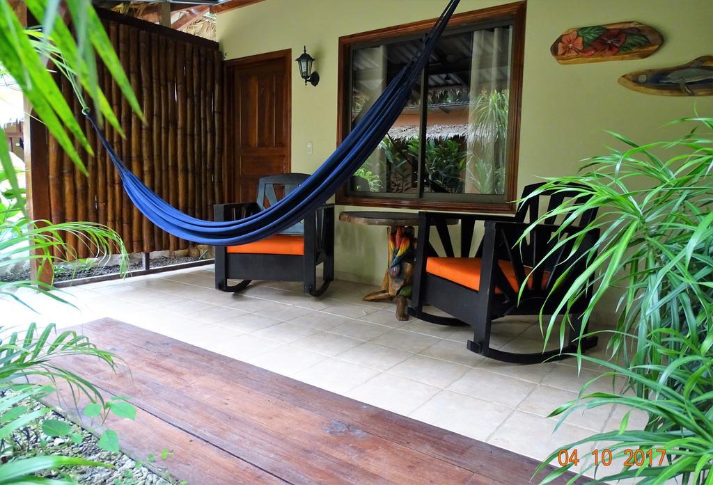 Hotel Caribbean Coconut Cahuita Buitenkant foto