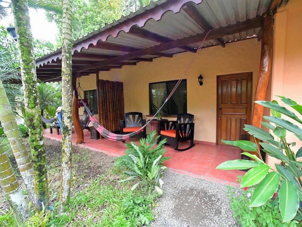 Hotel Caribbean Coconut Cahuita Buitenkant foto